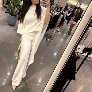 Elegant White Women's Cape Zara